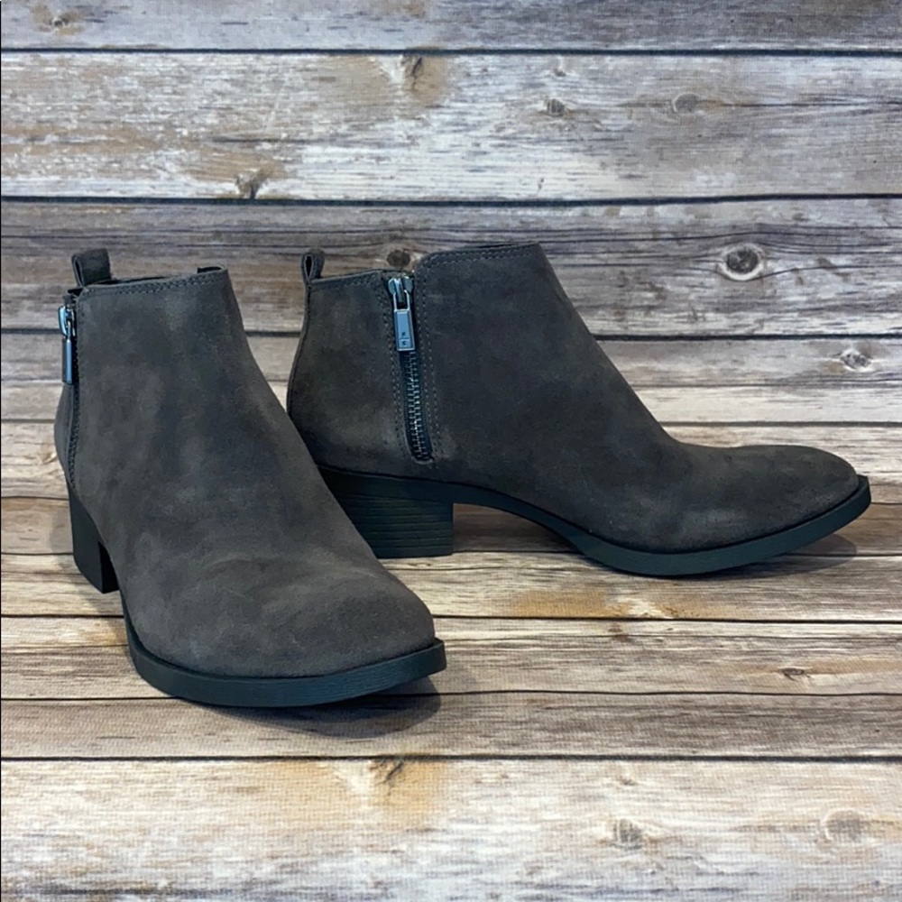 NIB Kenneth Cole New York Women’s Dara Bootie